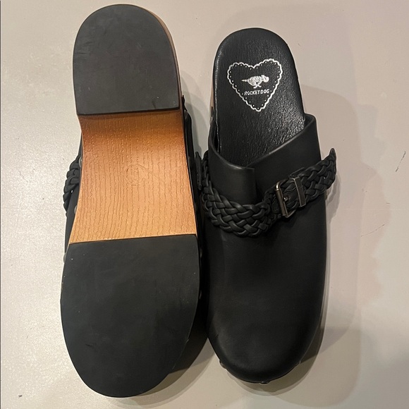 Rocket Dog Black Clog Mules with Braided Strap - Picture 4 of 4